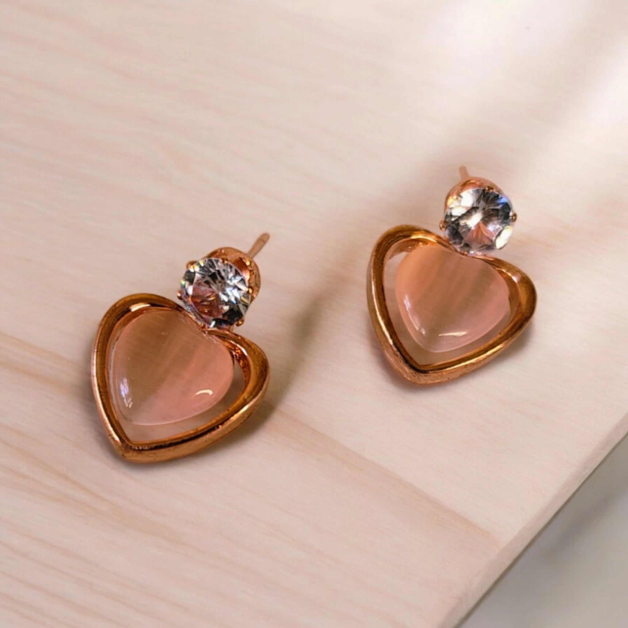 exclusive heart shape stone stud