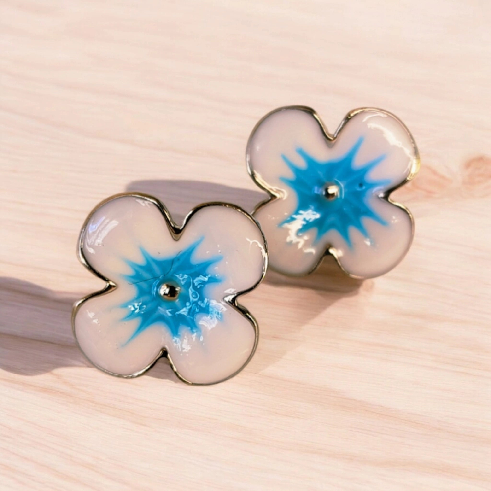 4 pair Stainless steel flower stud earring + Exclusive free gift