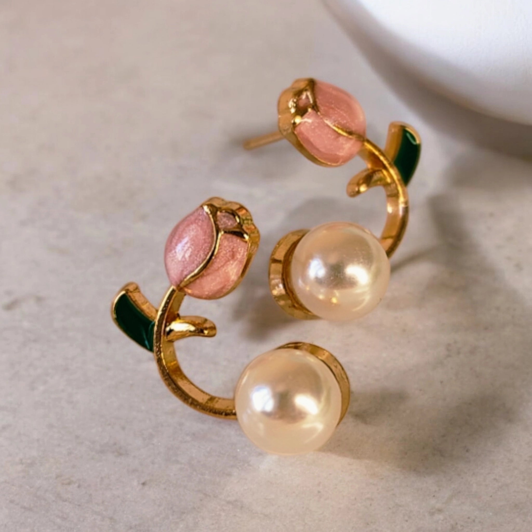 exclusive lotus design pearl stud