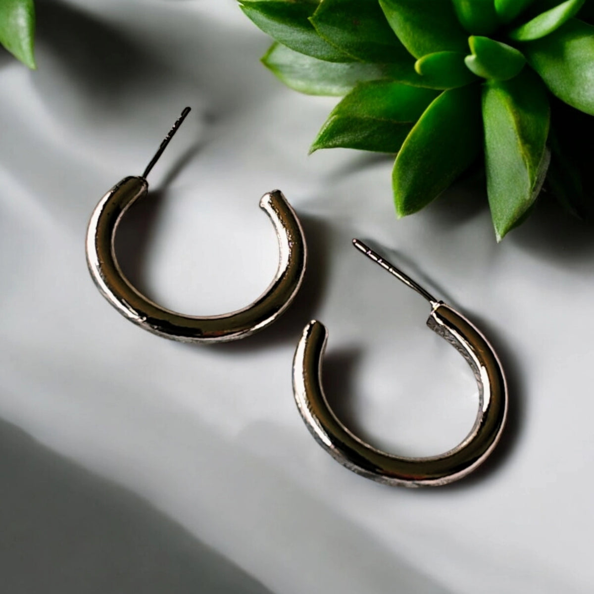 clean ring silver hoops earrings | small size