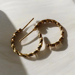 single spiral ring gold hoops earrings | small size